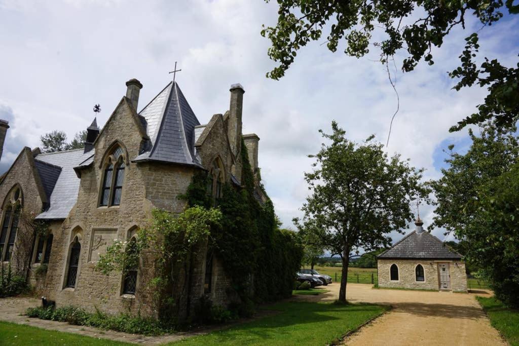 School Lodge Frome Eksteriør bilde